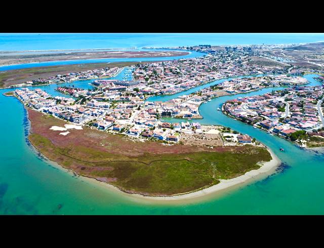 532M² VACANT LAND FOR SALE IN PORT OWEN